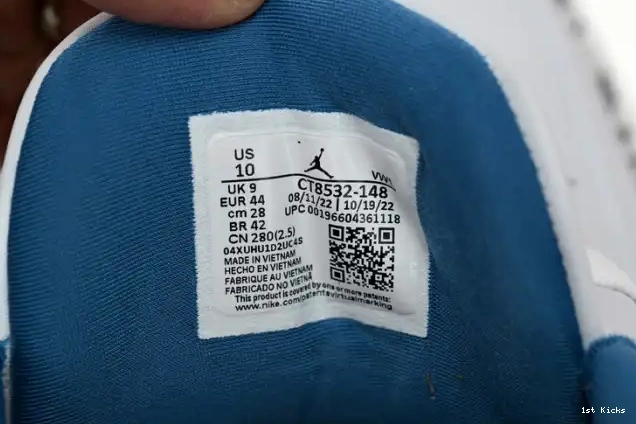 3 Wizards Air Jordan CT8532-148 0530